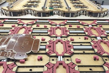 Steel rule cutting dies for folding carton & corrugated packaging